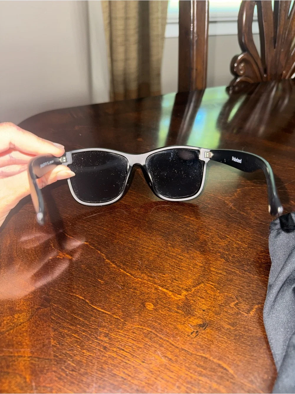Men's Black Shield Sunglasses - Modern Full-Coverage Look Shady Rays